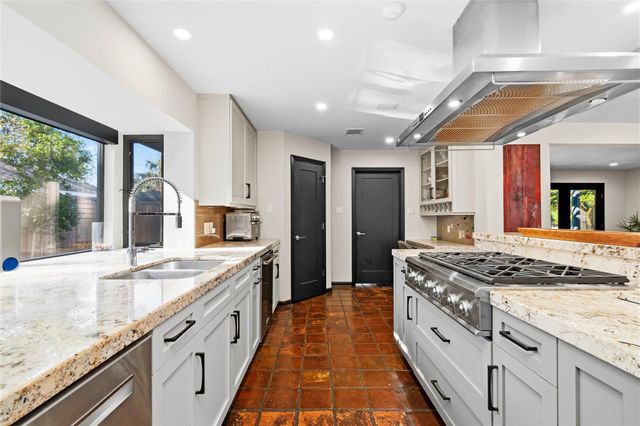 4614 Shetland Lane, Houston, TX 77027