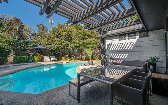 4614 Shetland Lane, Houston, TX 77027