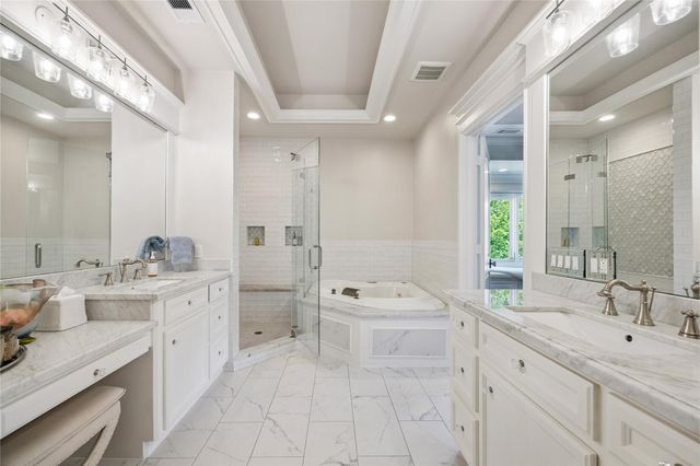 7818 Bellewood Drive, Houston, TX 77055