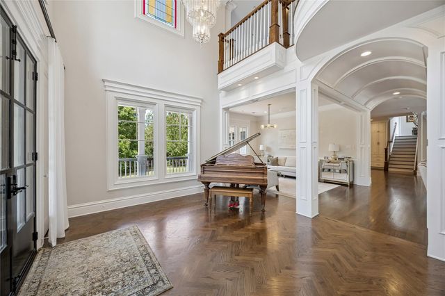 7818 Bellewood Drive, Houston, TX 77055