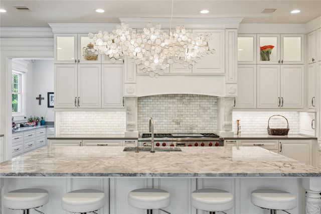 7818 Bellewood Drive, Houston, TX 77055