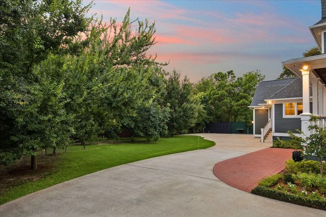 7818 Bellewood Drive, Houston, TX 77055