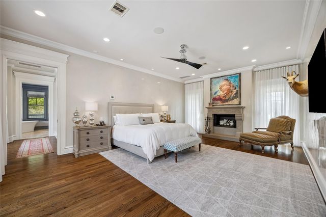 7818 Bellewood Drive, Houston, TX 77055