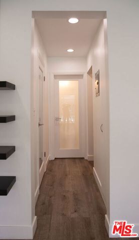 1145 Larrabee Street 10, West Hollywood, CA 90069