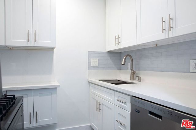 1145 Larrabee Street 10, West Hollywood, CA 90069