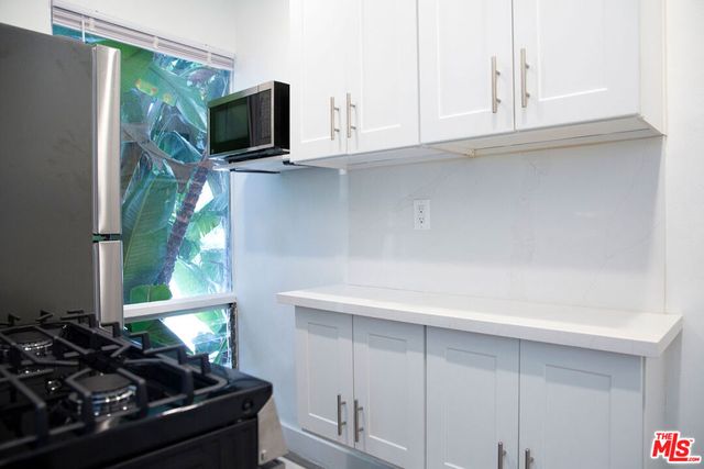 1145 Larrabee Street 10, West Hollywood, CA 90069