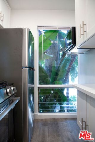 1145 Larrabee Street 10, West Hollywood, CA 90069