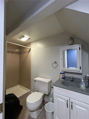 5360 Spring Valley DRIVE, Whitehall, PA 15236
