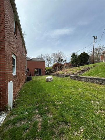 5360 Spring Valley DRIVE, Whitehall, PA 15236
