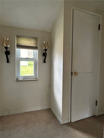 5360 Spring Valley DRIVE, Whitehall, PA 15236