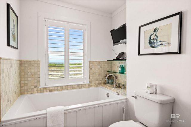 3747 Ponce De Leon Court, Gulf Shores, AL 36542