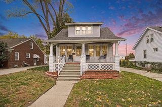 15105 Charles R Avenue, Eastpointe, MI 48021