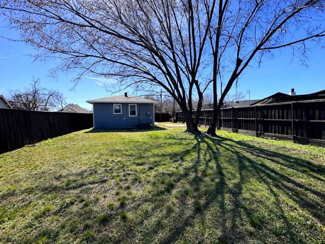 4515 S Horseshoe Trail, The Colony, TX 75056