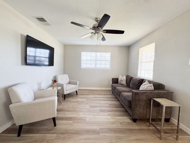 4515 S Horseshoe Trail, The Colony, TX 75056