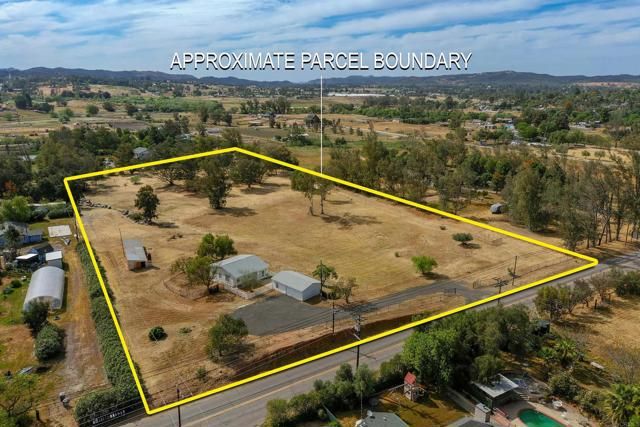 354 Magnolia Avenue, Ramona, CA 92065