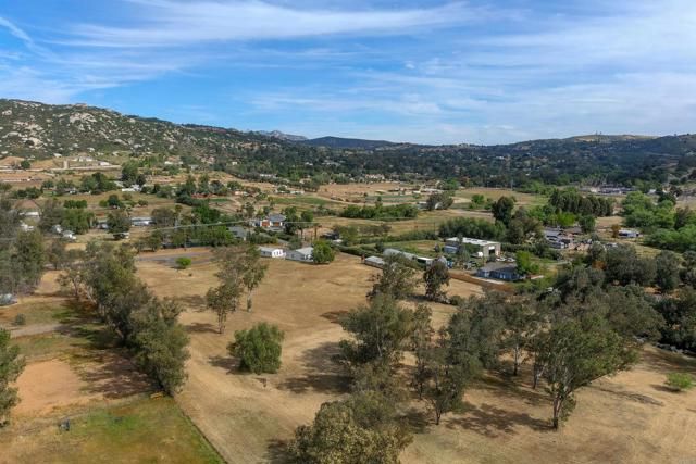 354 Magnolia Avenue, Ramona, CA 92065