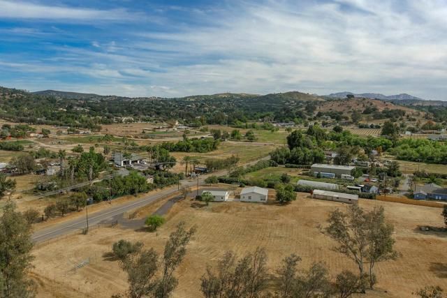 354 Magnolia Avenue, Ramona, CA 92065