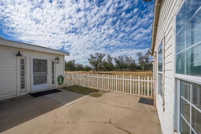 354 Magnolia Avenue, Ramona, CA 92065