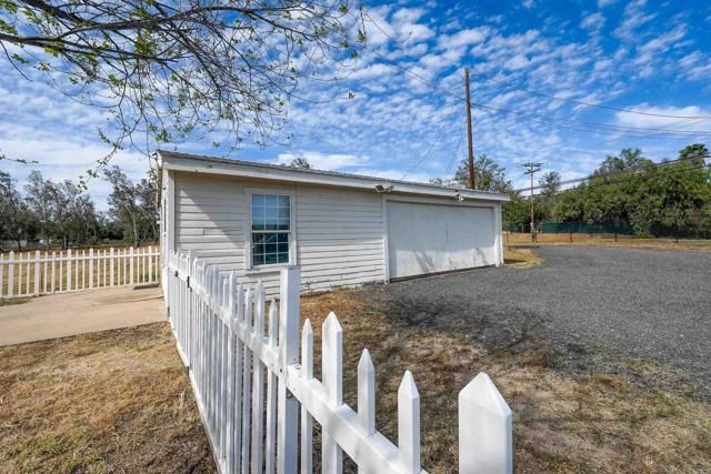 354 Magnolia Avenue, Ramona, CA 92065