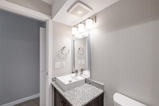 9220 N Interstate 35, Austin, TX 78753