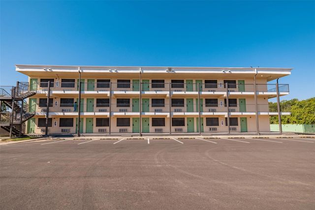 9220 N Interstate 35, Austin, TX 78753