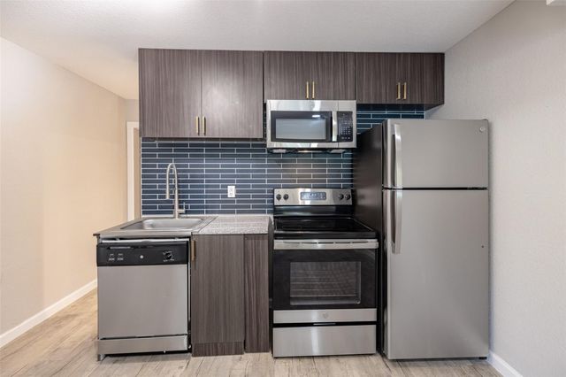 9220 N Interstate 35, Austin, TX 78753