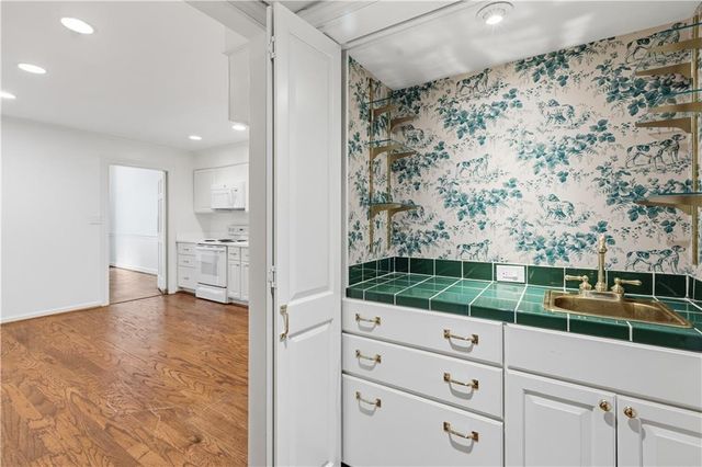 10 Mooregate Square 10, Atlanta, GA 30327