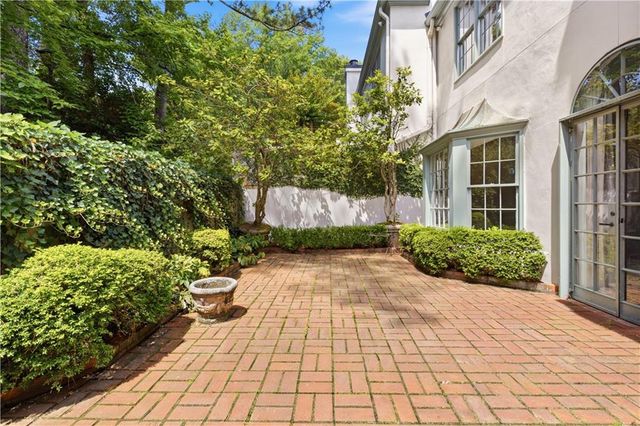 10 Mooregate Square 10, Atlanta, GA 30327