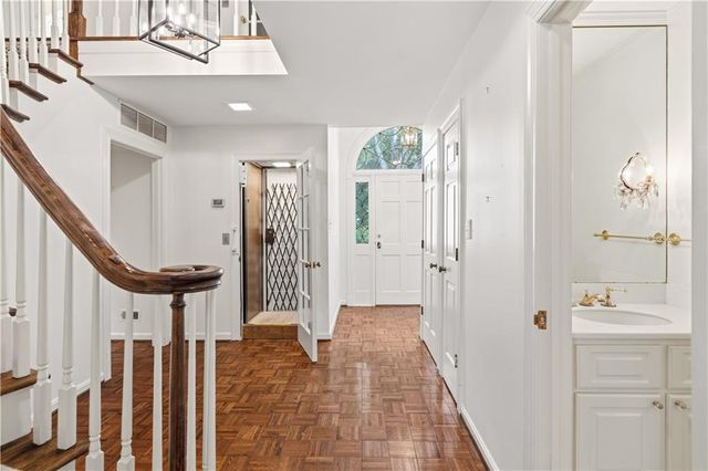 10 Mooregate Square 10, Atlanta, GA 30327