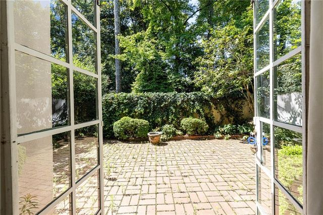 10 Mooregate Square 10, Atlanta, GA 30327