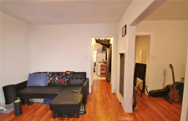 115 S Chester Avenue, Pasadena, CA 91106