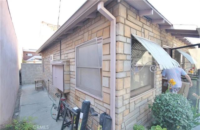115 S Chester Avenue, Pasadena, CA 91106