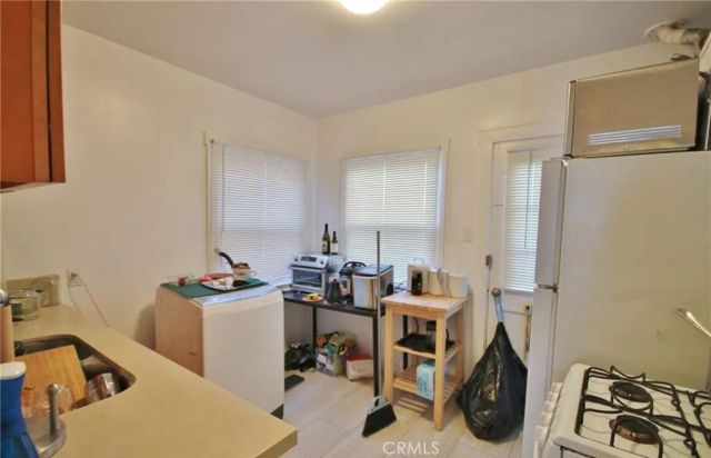 115 S Chester Avenue, Pasadena, CA 91106