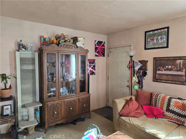 887 Carlotta Court, Redlands, CA 92374