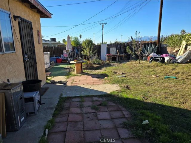 887 Carlotta Court, Redlands, CA 92374