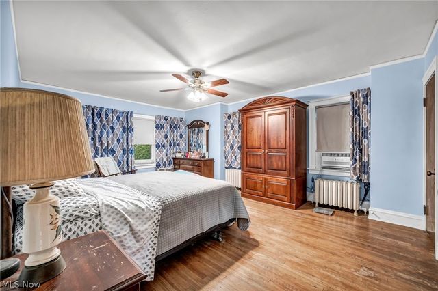 4589 S Hills Drive, Cleveland, OH 44109