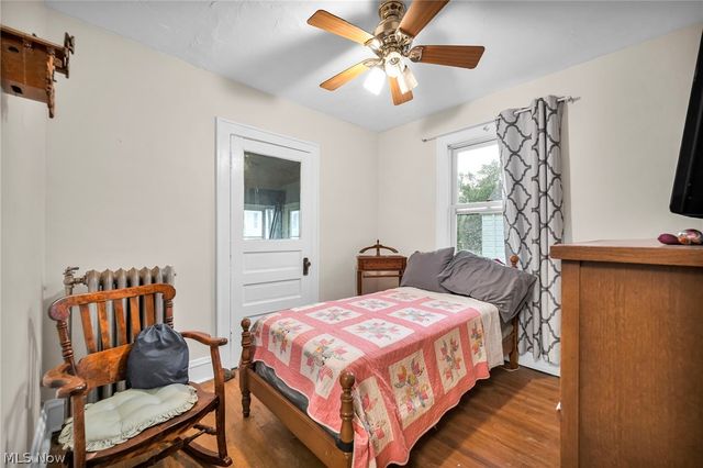 4589 S Hills Drive, Cleveland, OH 44109