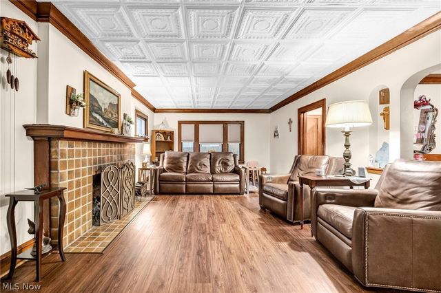 4589 S Hills Drive, Cleveland, OH 44109