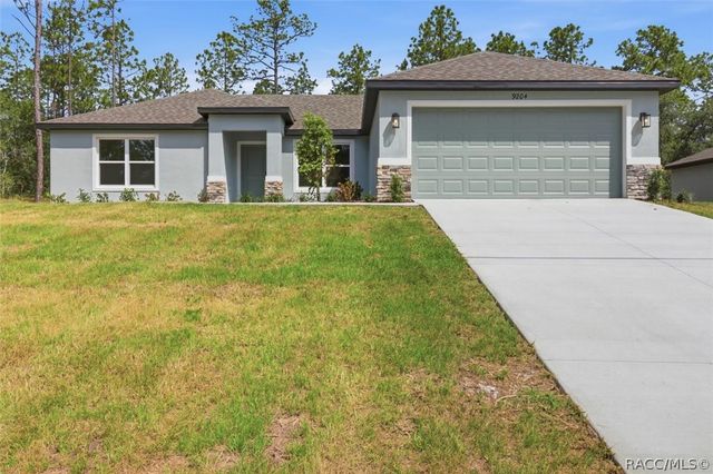 9204 N Athens Drive, Dunnellon, FL 34433
