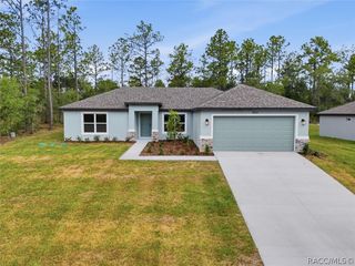 9204 N Athens Drive, Dunnellon, FL 34433