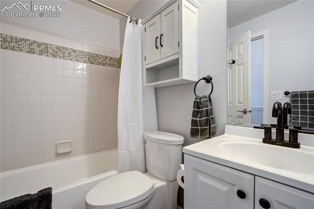 1089 N Swayback Drive, Fountain, CO 80817