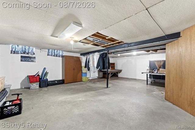 1780 N Trenton Drive, Trenton, MI 48183