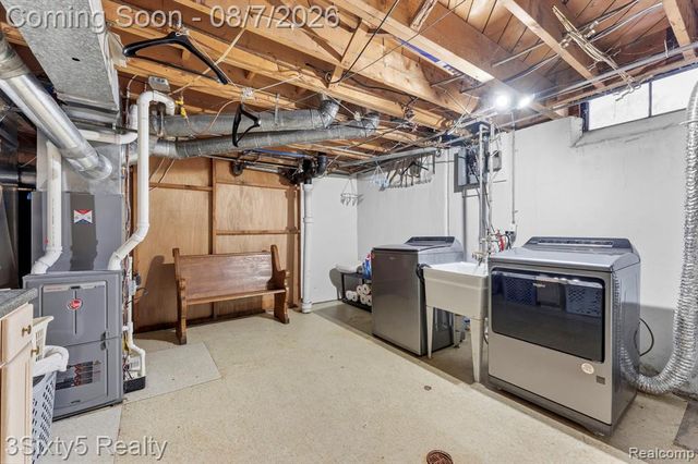 1780 N Trenton Drive, Trenton, MI 48183