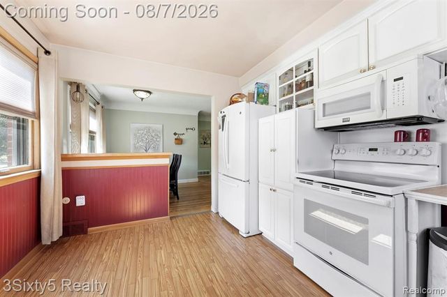 1780 N Trenton Drive, Trenton, MI 48183