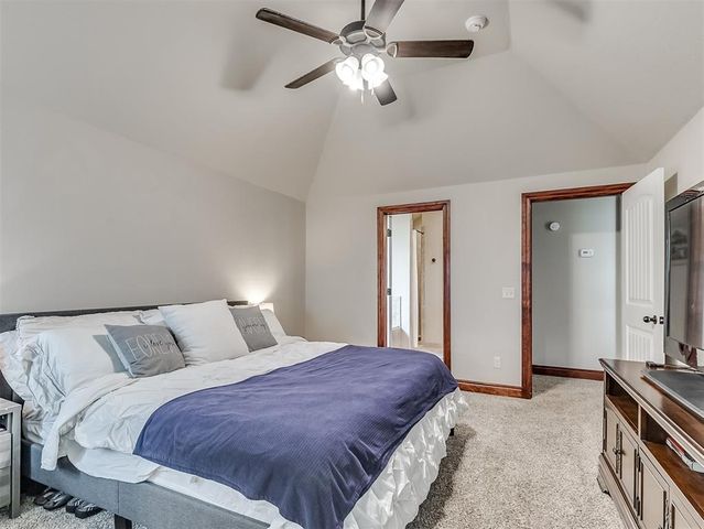 517 Cottonwood Drive, Moore, OK 73160