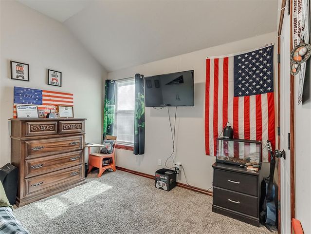 517 Cottonwood Drive, Moore, OK 73160