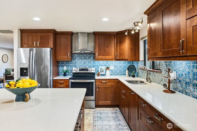 8393 NW Duryea Road, Bremerton, WA 98312