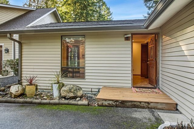 8393 NW Duryea Road, Bremerton, WA 98312