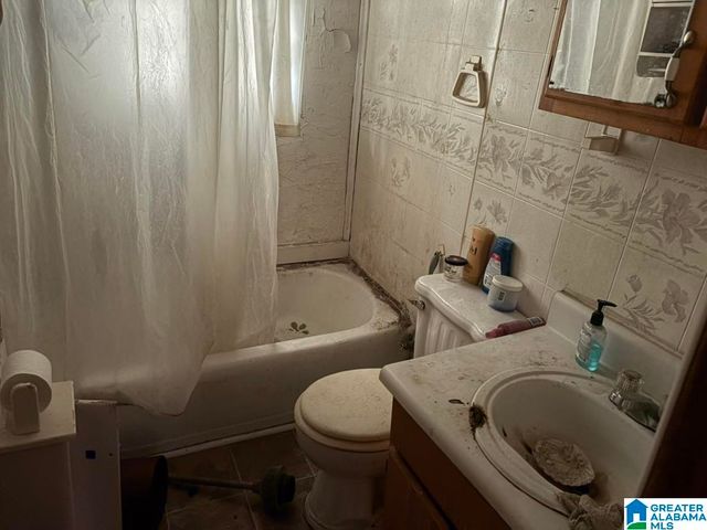 2920 33RD WAY N, Birmingham, AL 35207