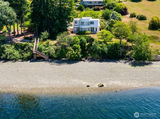 20515 21st Street NW, Lakebay, WA 98349